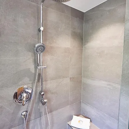 Kontaktlos - Studio Zum Arbeiten & Wohnen Am Tegernsee By Stayfritz
